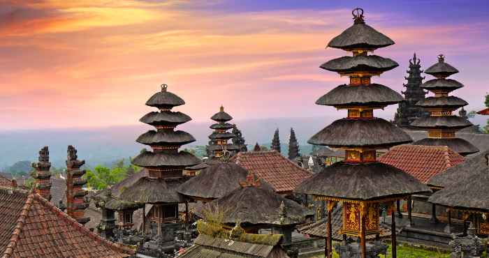 Pura Besakih: Sejarah, Arsitektur, dan Makna Pura Terbesar di Bali