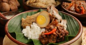 Sejarah Makanan Gudeg Hidangan Khas Dari Yogyakarta dan Cara Membuatnya